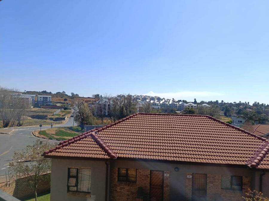 2 Bedroom Property for Sale in Wilgeheuwel Gauteng