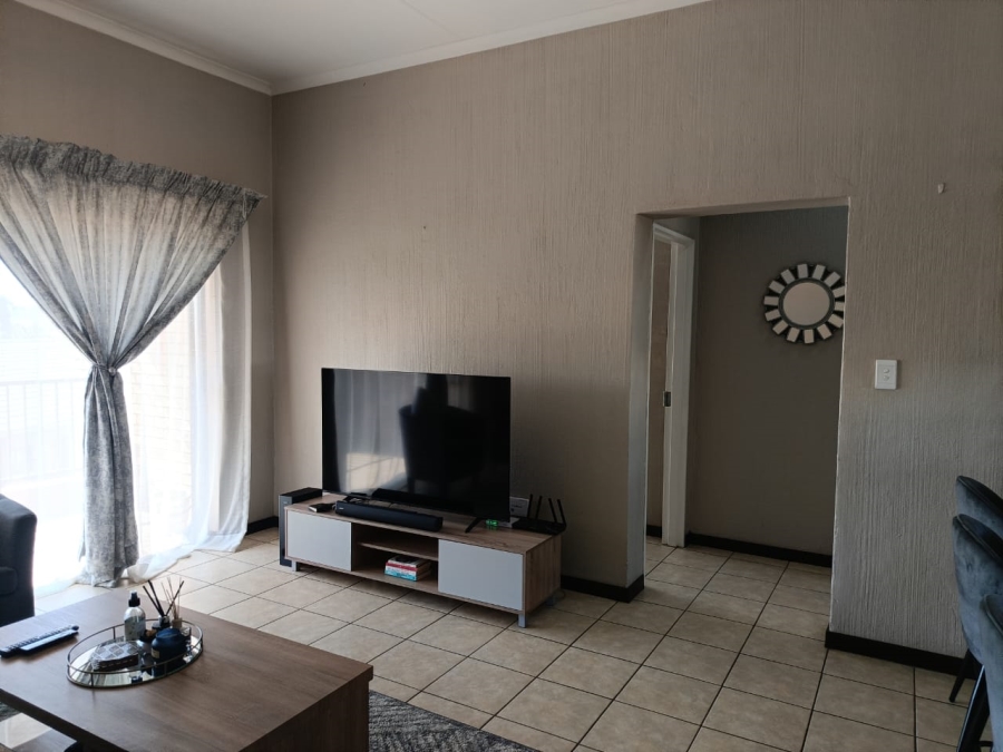 2 Bedroom Property for Sale in Wilgeheuwel Gauteng