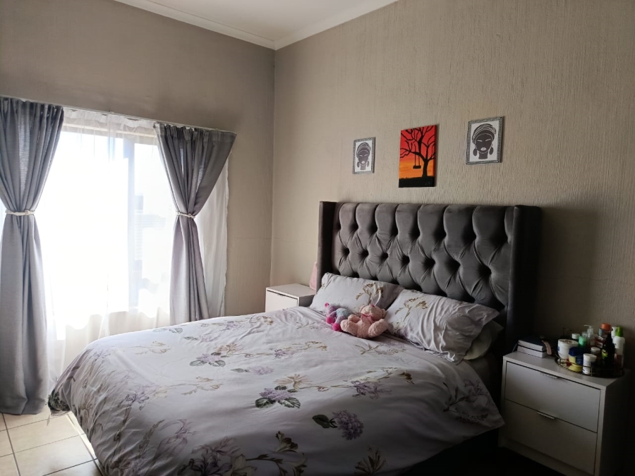 2 Bedroom Property for Sale in Wilgeheuwel Gauteng