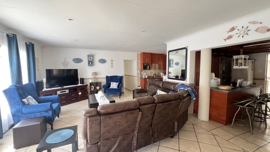 4 Bedroom Property for Sale in Eike Park Gauteng