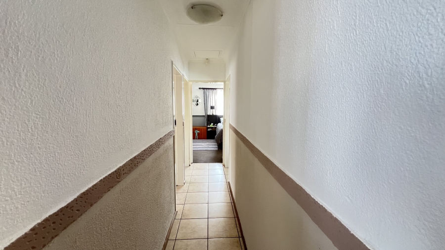 4 Bedroom Property for Sale in Eike Park Gauteng