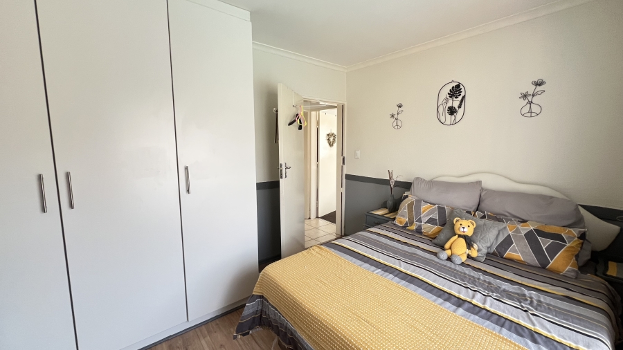 4 Bedroom Property for Sale in Eike Park Gauteng