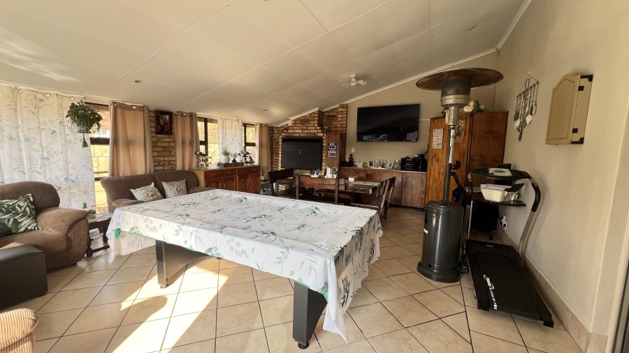 4 Bedroom Property for Sale in Eike Park Gauteng
