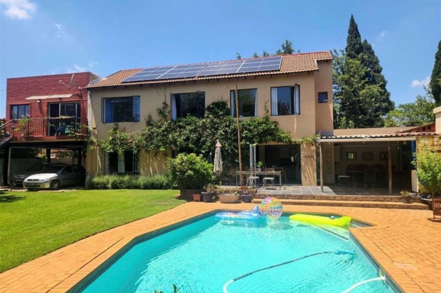 4 Bedroom Property for Sale in Noordwyk Gauteng