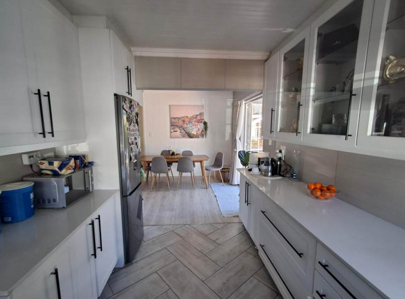 3 Bedroom Property for Sale in Brackenhurst Gauteng