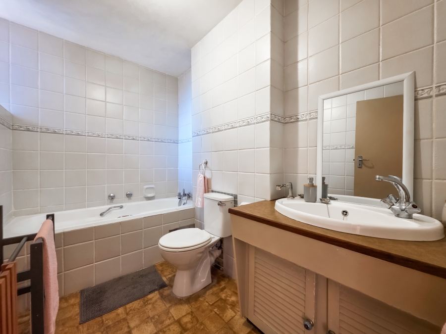 3 Bedroom Property for Sale in Sunnyside Gauteng