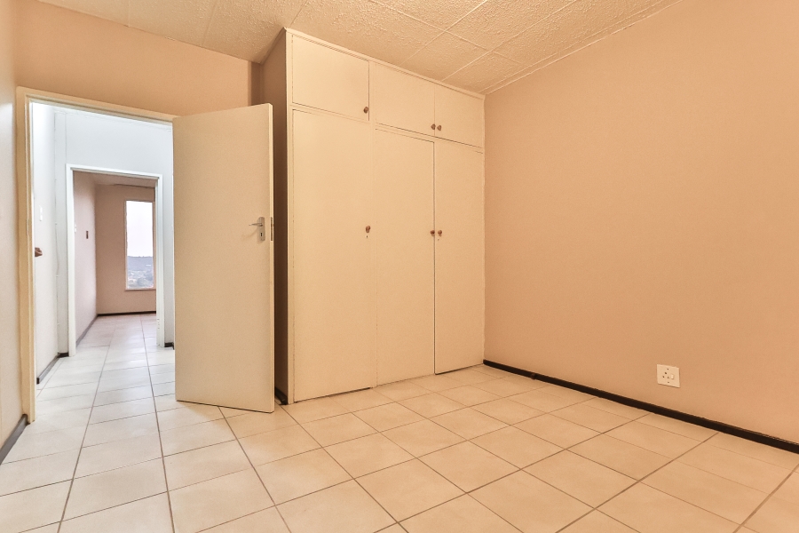 2 Bedroom Property for Sale in La Montagne Gauteng