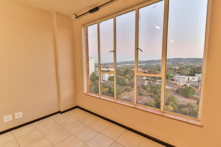 2 Bedroom Property for Sale in La Montagne Gauteng