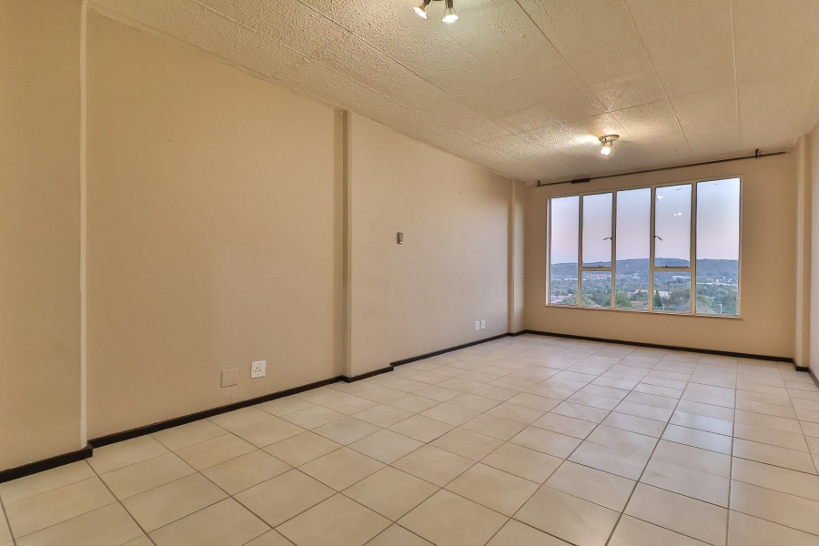2 Bedroom Property for Sale in La Montagne Gauteng