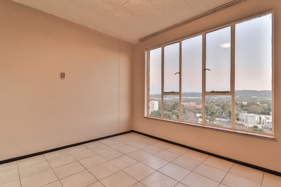 2 Bedroom Property for Sale in La Montagne Gauteng