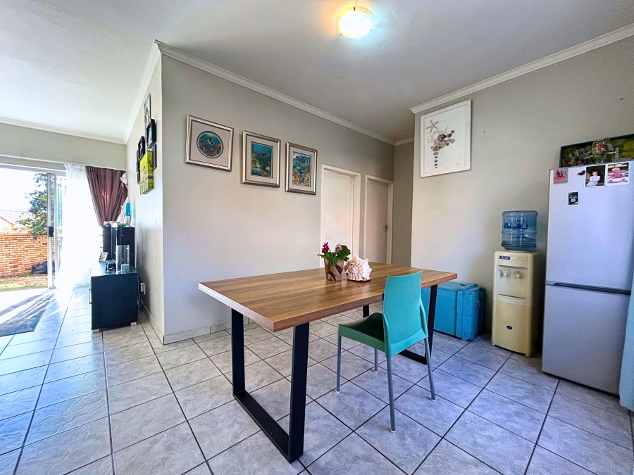 2 Bedroom Property for Sale in The Reeds Gauteng