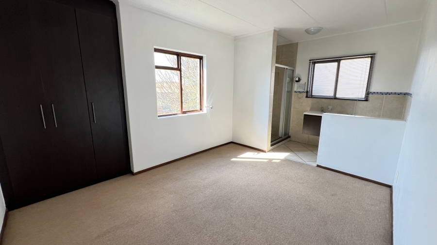 2 Bedroom Property for Sale in Homes Haven Gauteng