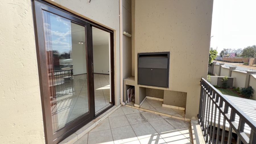 2 Bedroom Property for Sale in Homes Haven Gauteng