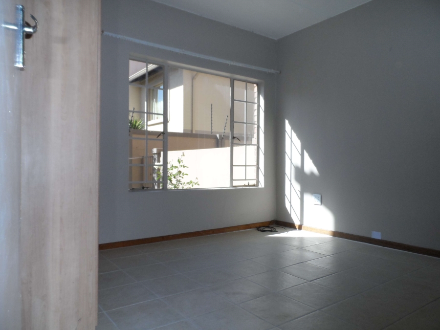 2 Bedroom Property for Sale in Rynfield Gauteng
