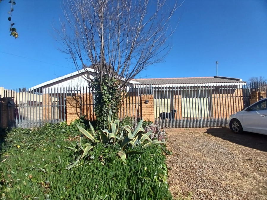 3 Bedroom Property for Sale in Randpoort Gauteng
