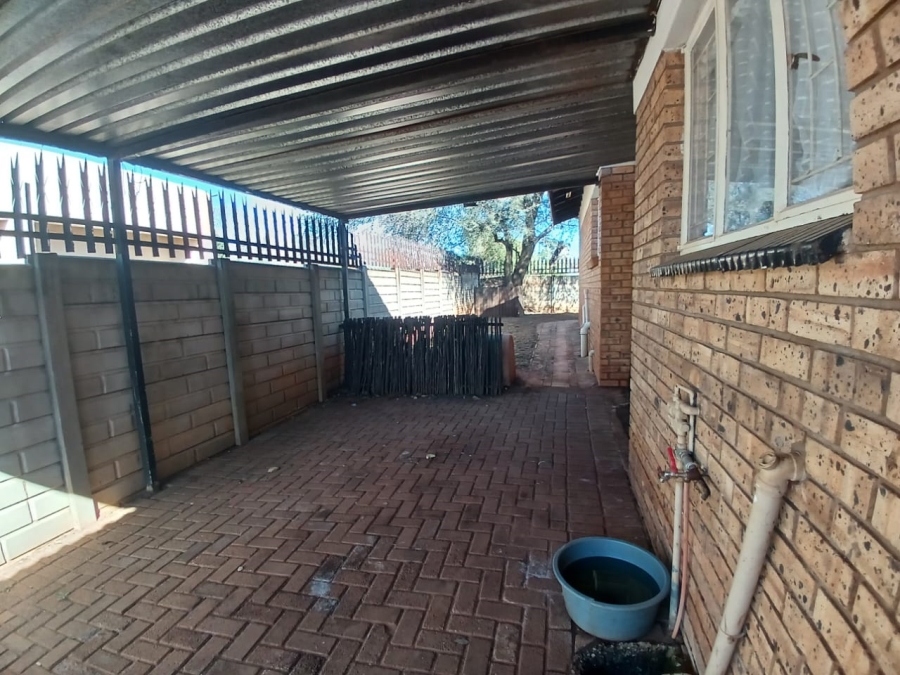 3 Bedroom Property for Sale in Randpoort Gauteng