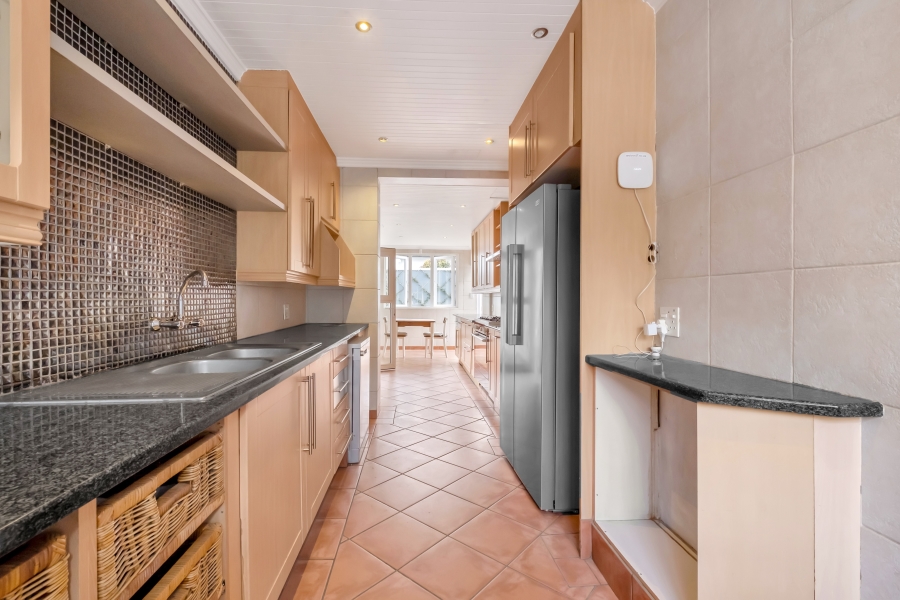 4 Bedroom Property for Sale in Greenside East Gauteng