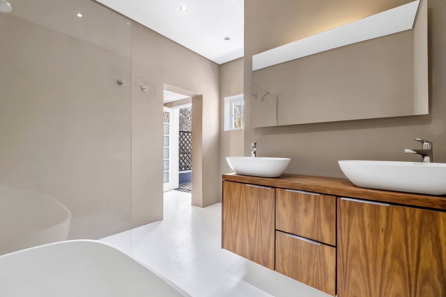 4 Bedroom Property for Sale in Greenside East Gauteng