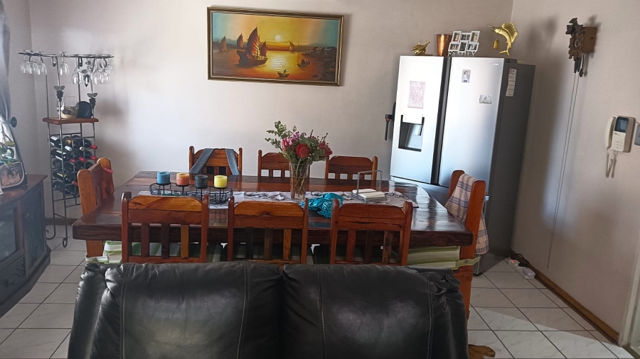 4 Bedroom Property for Sale in Esther Park Gauteng