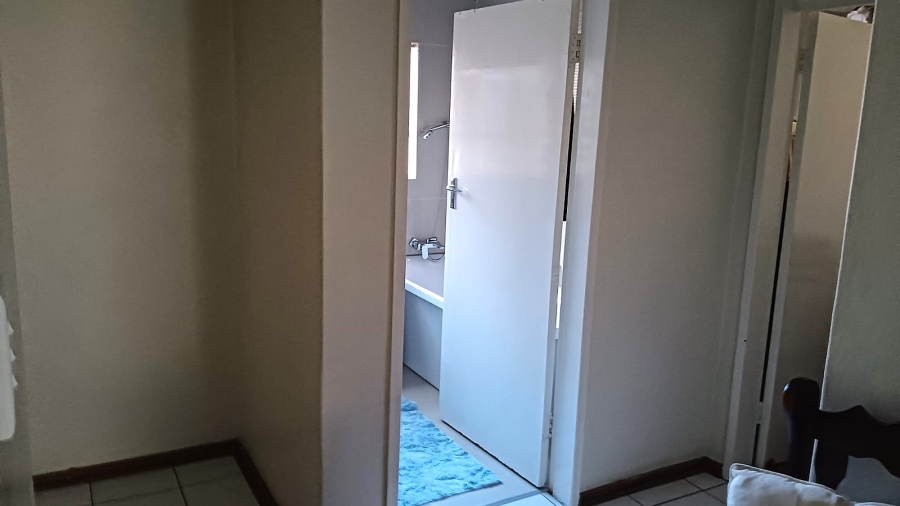 4 Bedroom Property for Sale in Esther Park Gauteng