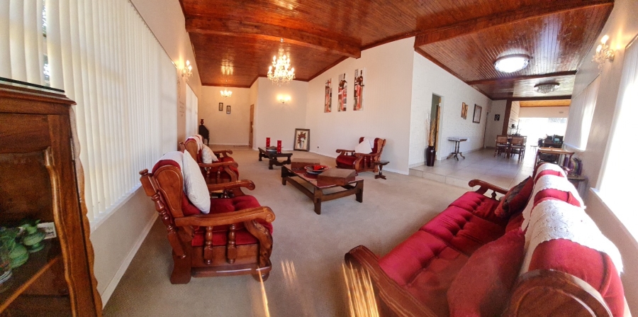 6 Bedroom Property for Sale in Greenhills Gauteng