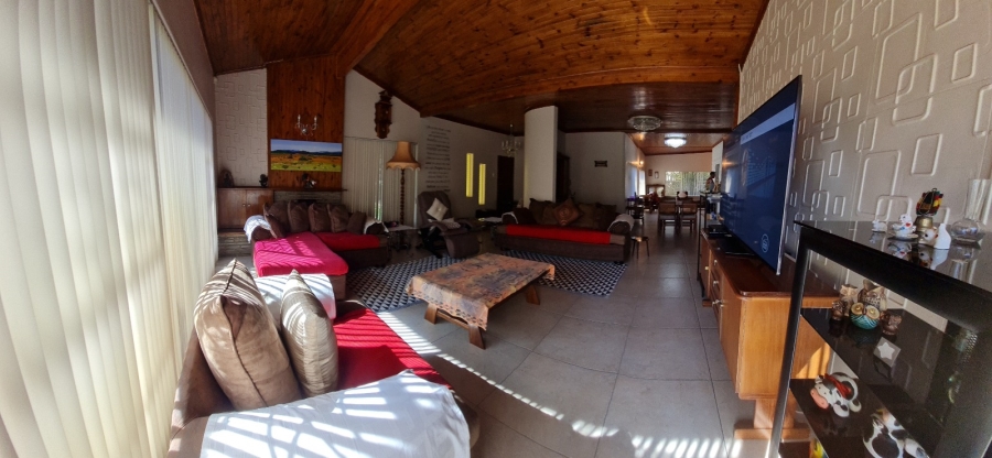 6 Bedroom Property for Sale in Greenhills Gauteng