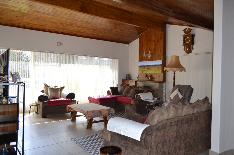 6 Bedroom Property for Sale in Greenhills Gauteng