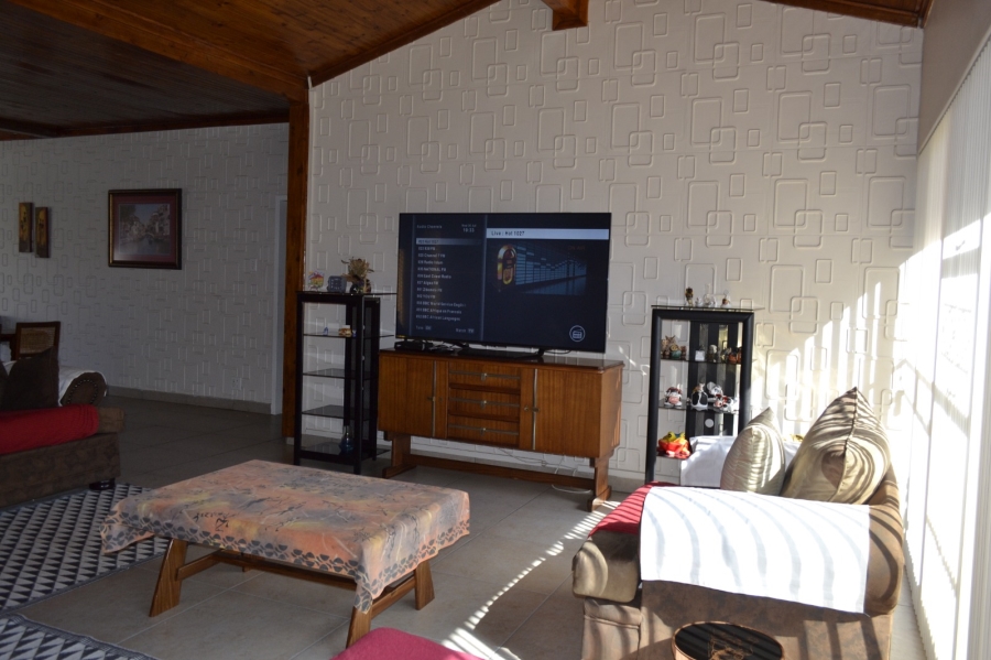 6 Bedroom Property for Sale in Greenhills Gauteng