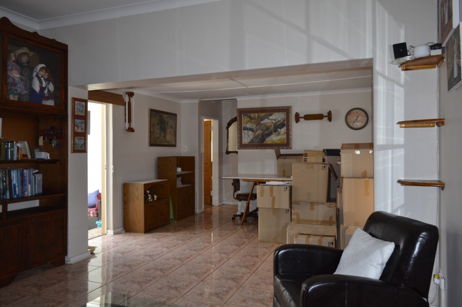 6 Bedroom Property for Sale in Greenhills Gauteng