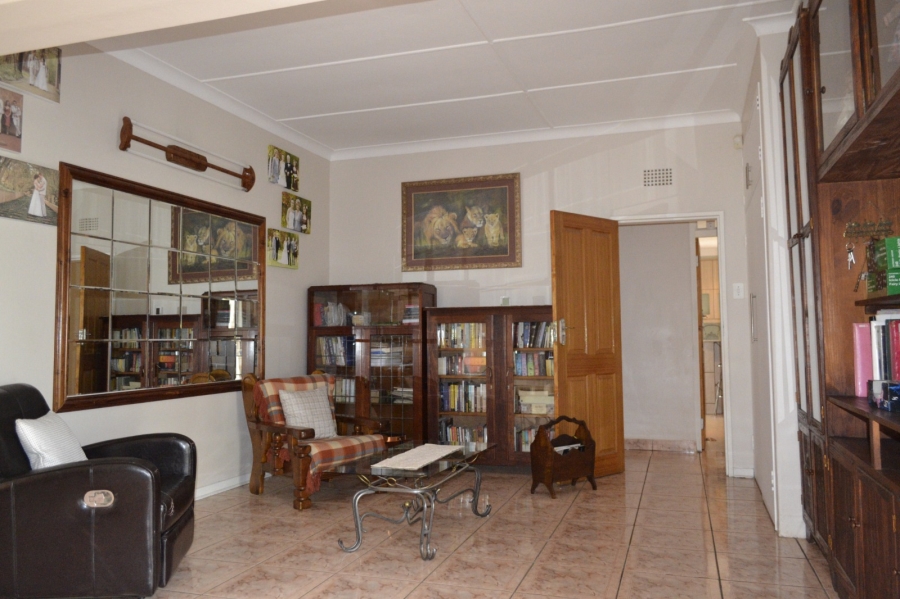 6 Bedroom Property for Sale in Greenhills Gauteng
