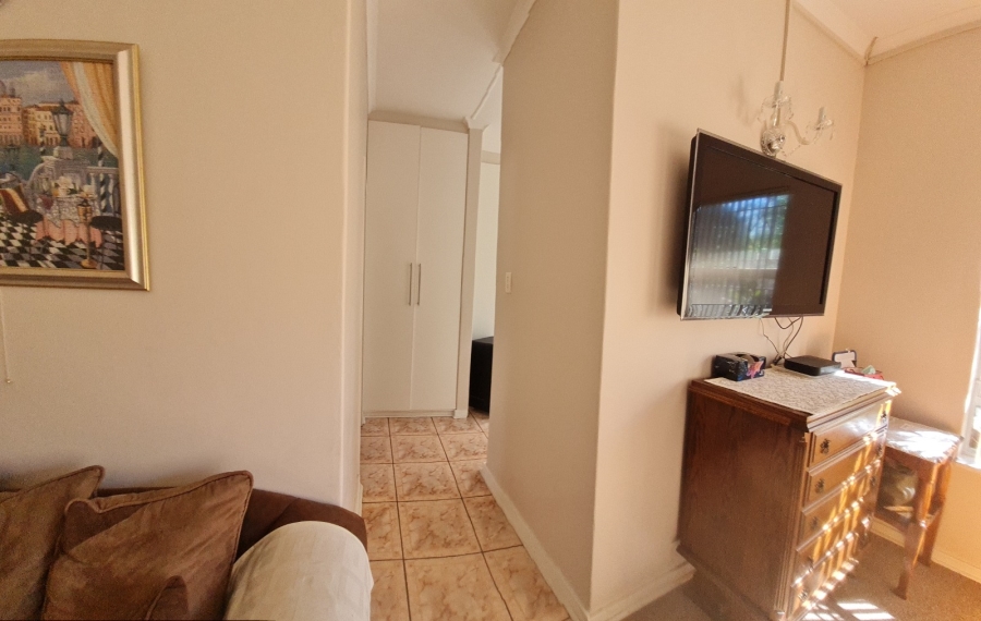 6 Bedroom Property for Sale in Greenhills Gauteng