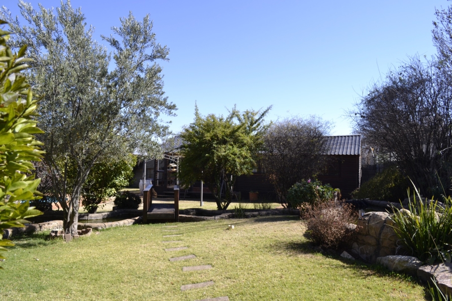 6 Bedroom Property for Sale in Greenhills Gauteng