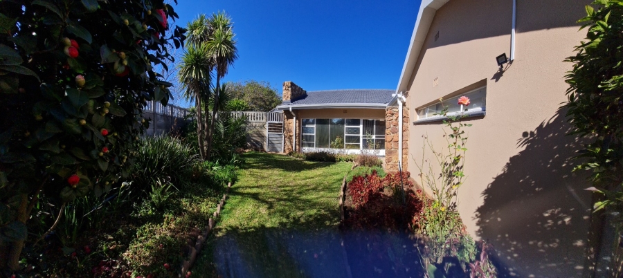 6 Bedroom Property for Sale in Greenhills Gauteng