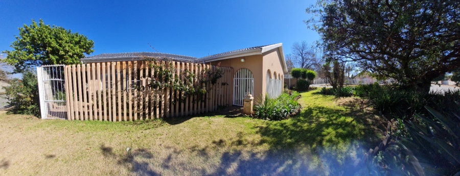 6 Bedroom Property for Sale in Greenhills Gauteng