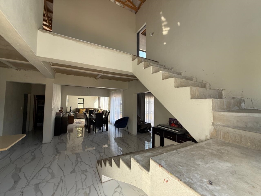 4 Bedroom Property for Sale in Strubensvallei Gauteng