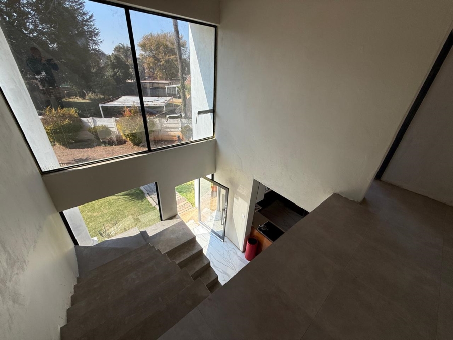 4 Bedroom Property for Sale in Strubensvallei Gauteng