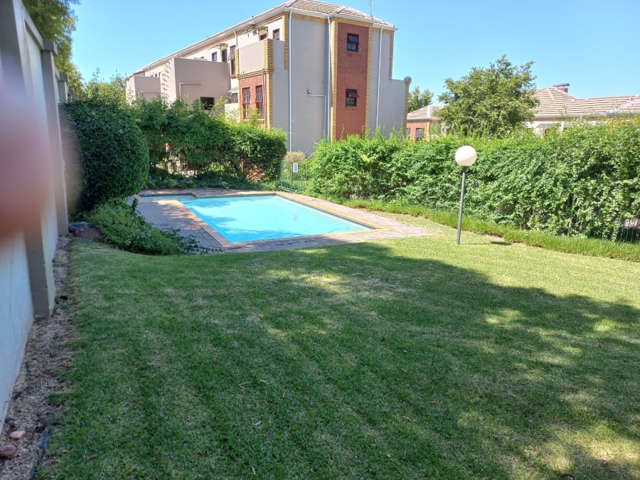 1 Bedroom Property for Sale in Paulshof Gauteng
