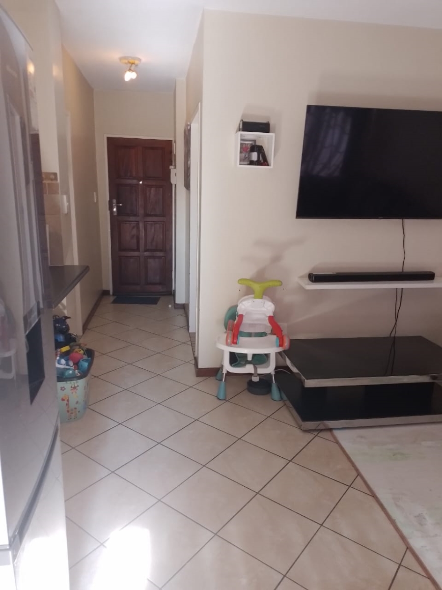 2 Bedroom Property for Sale in Noordwyk Gauteng