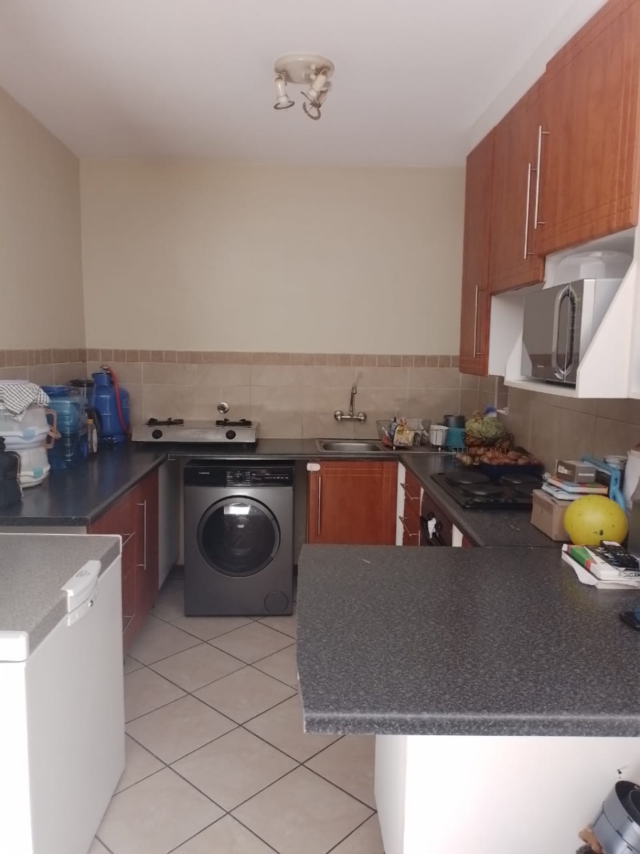 2 Bedroom Property for Sale in Noordwyk Gauteng