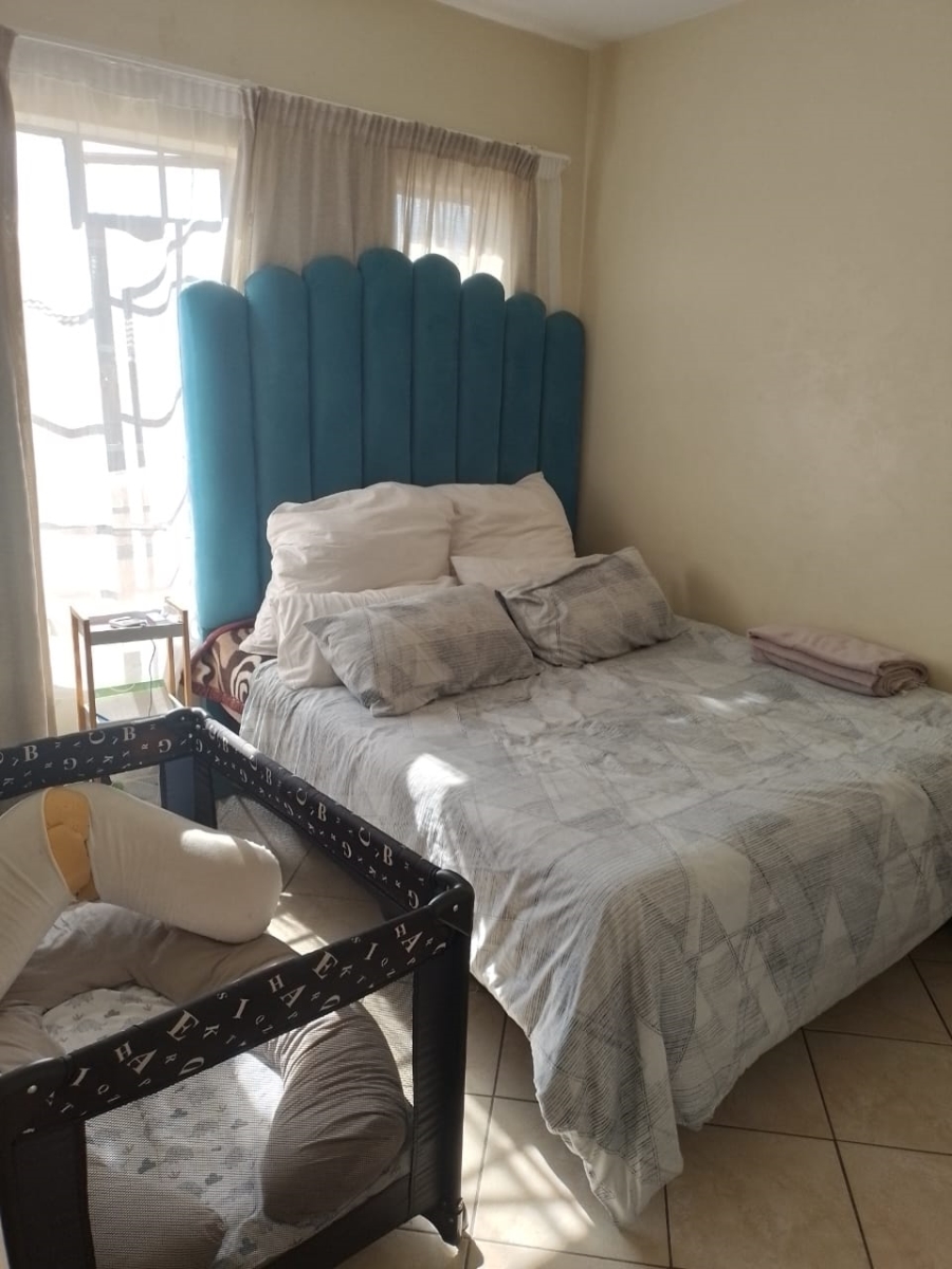 2 Bedroom Property for Sale in Noordwyk Gauteng
