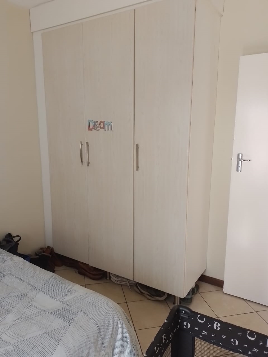 2 Bedroom Property for Sale in Noordwyk Gauteng