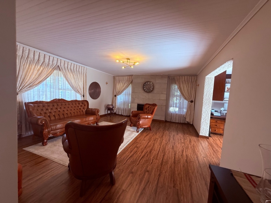 4 Bedroom Property for Sale in Meredale Gauteng