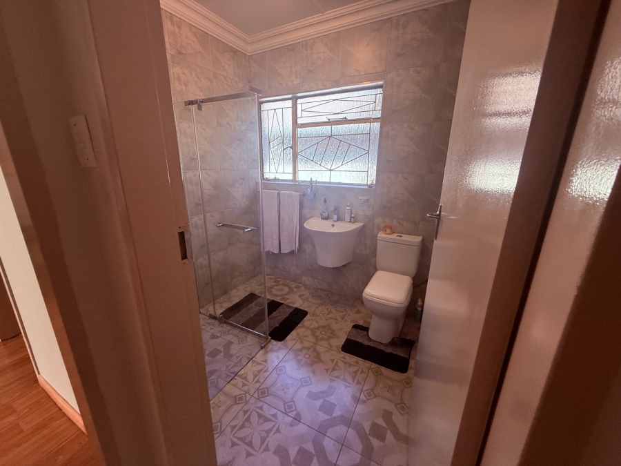 4 Bedroom Property for Sale in Meredale Gauteng