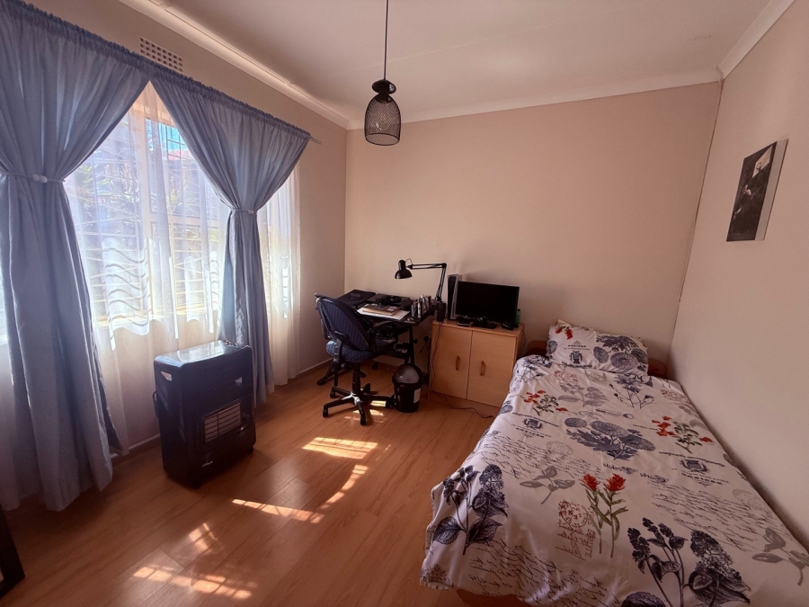 4 Bedroom Property for Sale in Meredale Gauteng