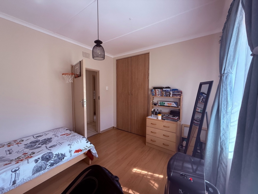 4 Bedroom Property for Sale in Meredale Gauteng