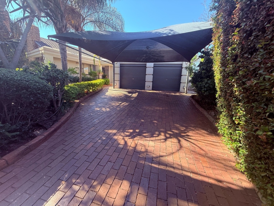 4 Bedroom Property for Sale in Meredale Gauteng