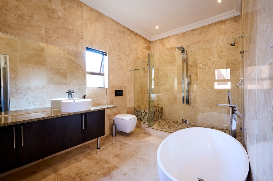 3 Bedroom Property for Sale in Carlswald North Estate Gauteng