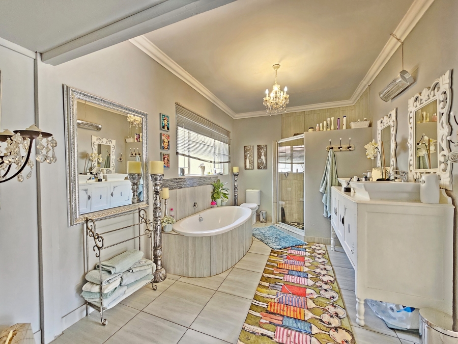 3 Bedroom Property for Sale in Waterkloof Ridge Gauteng