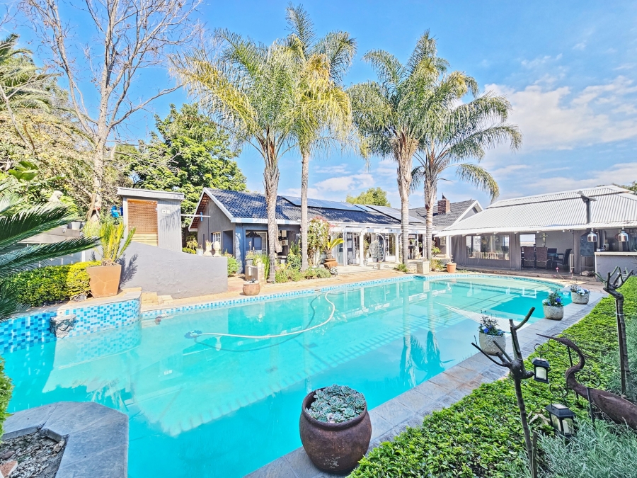 3 Bedroom Property for Sale in Waterkloof Ridge Gauteng