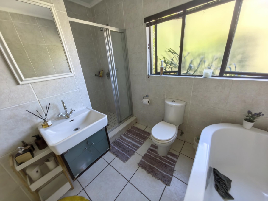 2 Bedroom Property for Sale in Sunninghill Gauteng